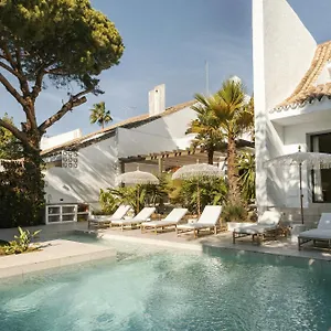 https://anfitrin.es-andalucia.com