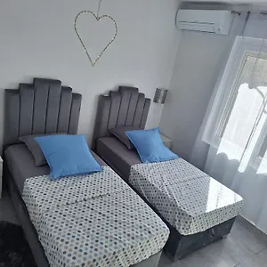 https://calanques-de-sormiou.fr-provencehotel.com
