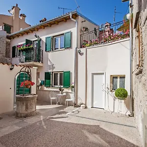 https://casa-smeralda.in-istria.net