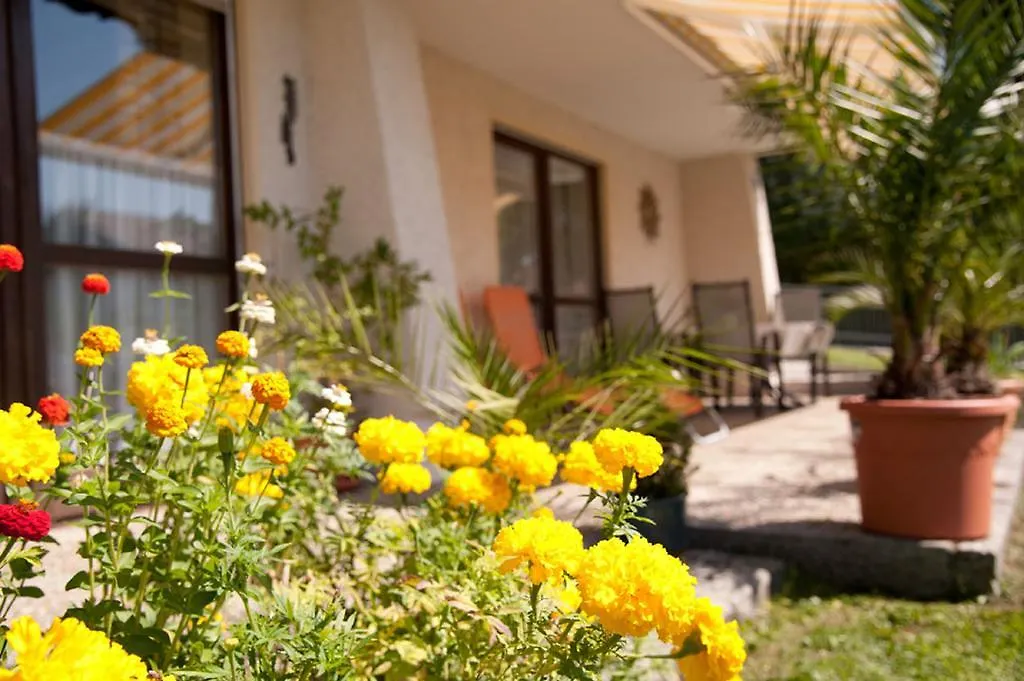 Apartment Ferienwohnung Völkl Böbrach